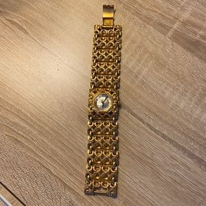 Clinton 17 Jewels Vintage Ladies Watch